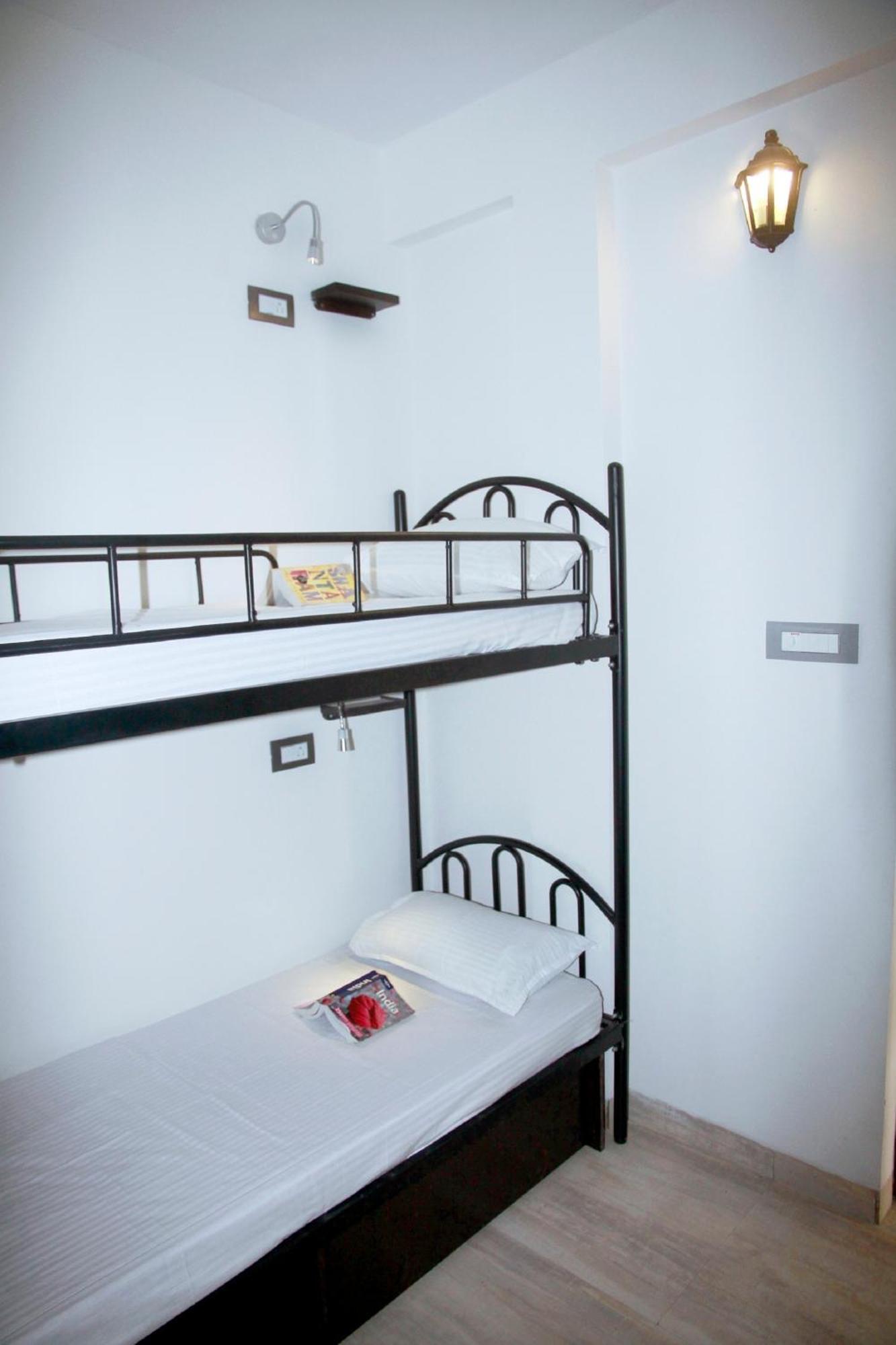 Wanderers Hostel Morjim Εξωτερικό φωτογραφία
